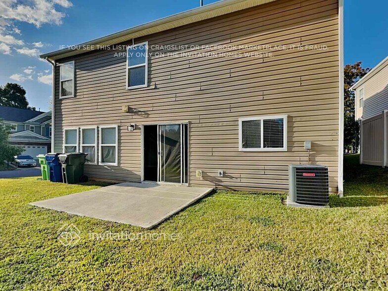 Building Photo - 4004 Flat Sedge Ln