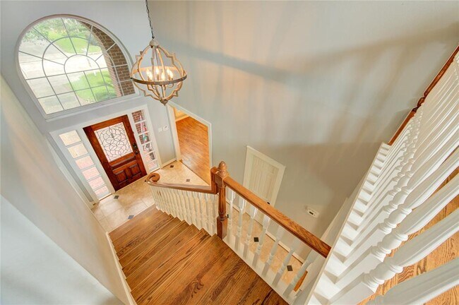 Building Photo - 607 Barkers Cove