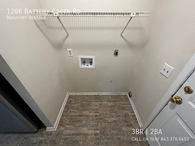 Building Photo - 1206 Battery Creek Rd