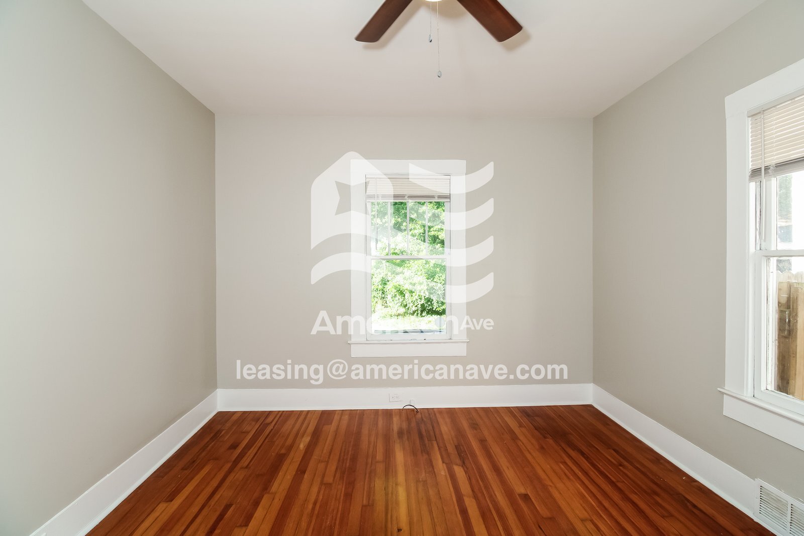 Building Photo - 3023 River Dr