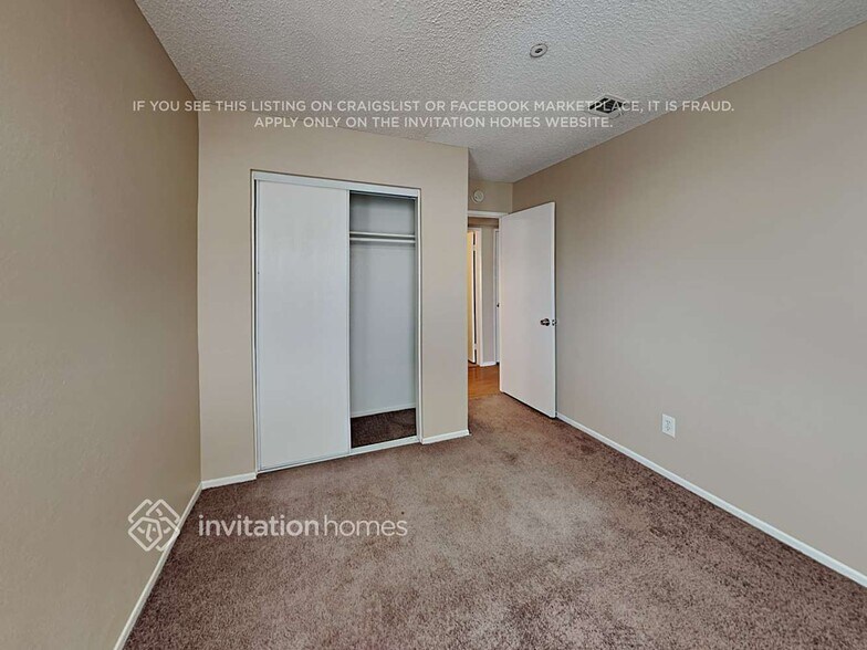 Building Photo - 14762 Shadow Dr