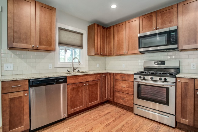 Building Photo - 6038 Juniper Dr