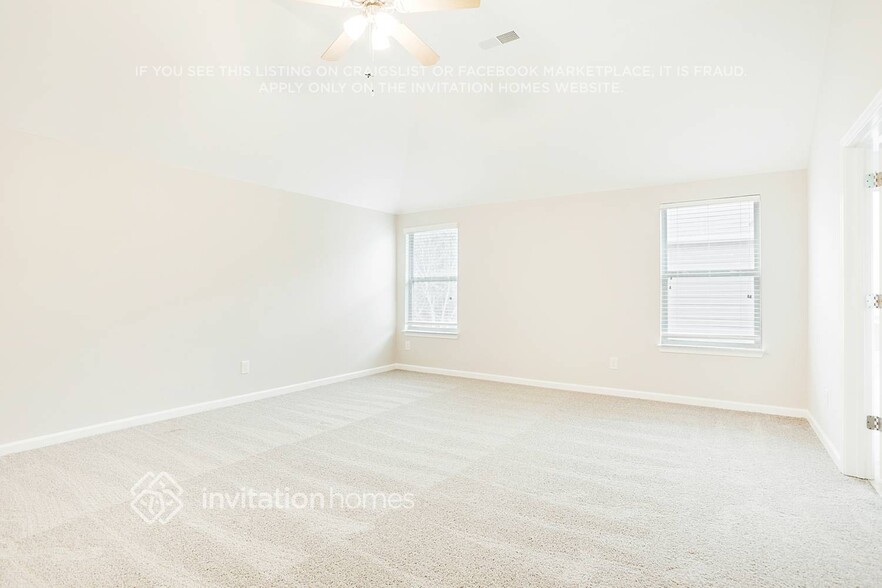 Building Photo - 170 Echols Way