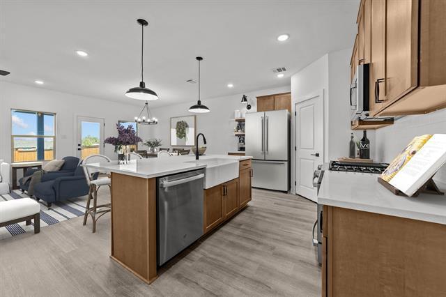 Building Photo - 2213 Maple Cir