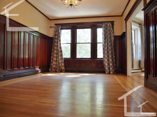 Building Photo - Unique BU Apartment