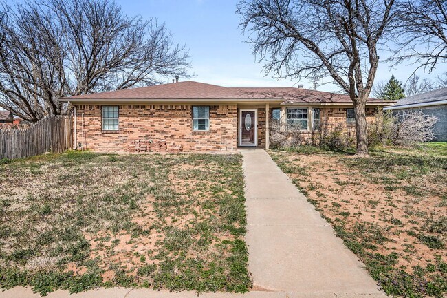 Building Photo - Spacious Puckett West Home For Lease