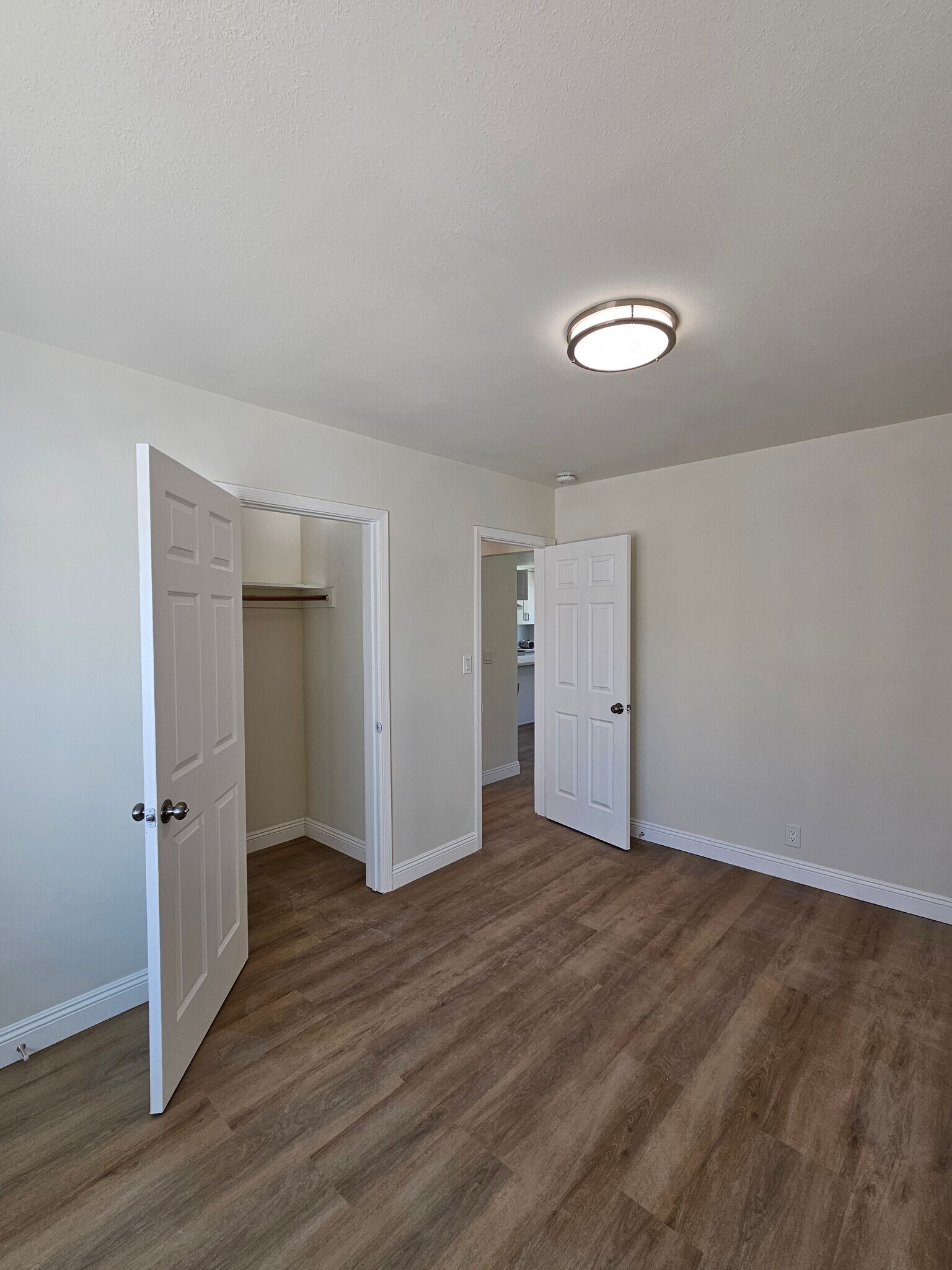 Building Photo - 2314 Elmgrove St