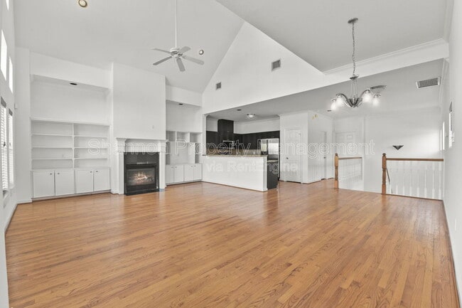 Building Photo - 5343 Kiam St