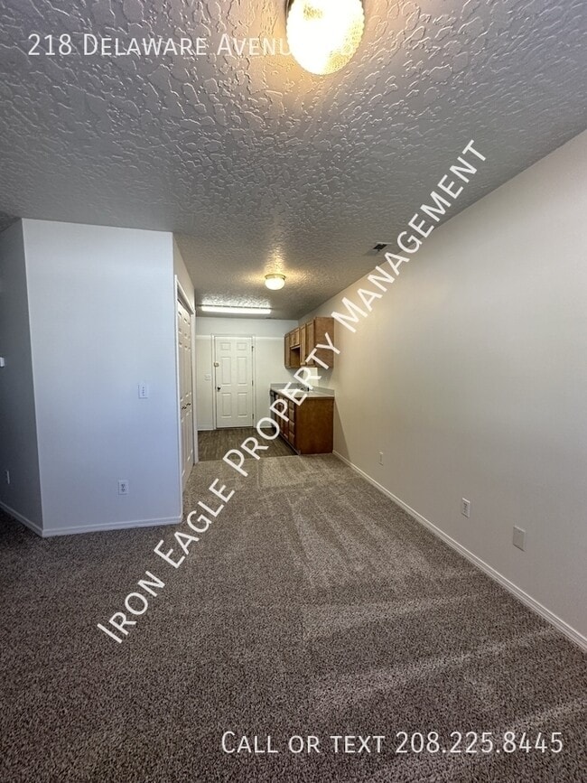 Building Photo - 218 Delaware Ave