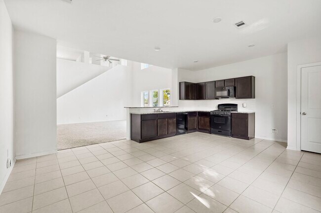 Building Photo - 7523 Parkview Dr