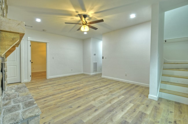 Building Photo - 64 Walnut Dr
