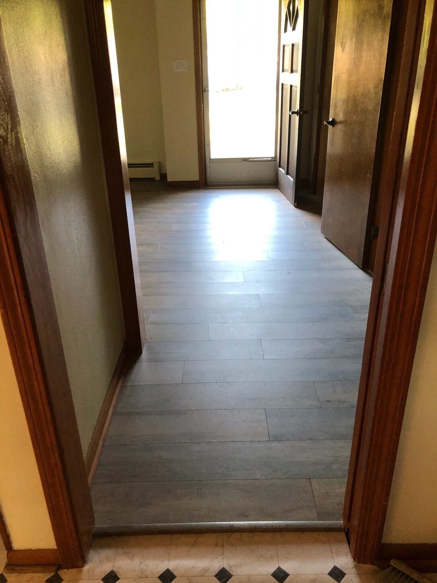 Building Photo - 1048 Hillwell Rd