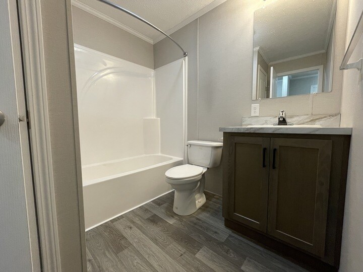 Building Photo - 38053 Orleans St