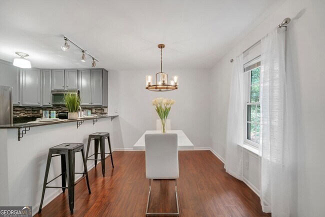 Building Photo - 1445 Monroe Dr NE