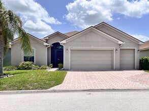 Building Photo - 5225 Pebble Beach Blvd