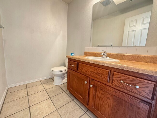 Building Photo - 24430 Sounder Ln