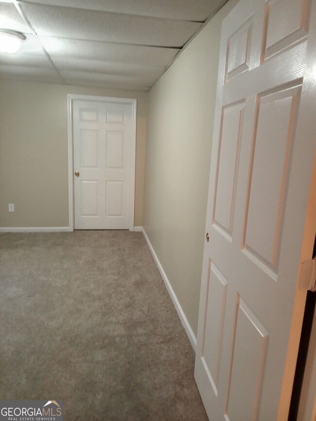 Building Photo - 3213 Southridge