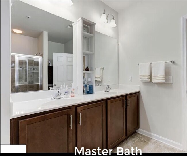 Building Photo - 42773 Keiller Terrace