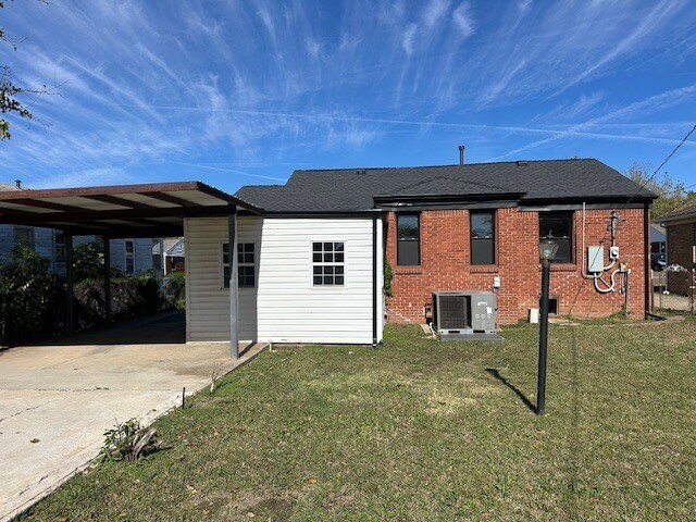 Building Photo - 314 E Ercoupe Dr