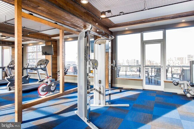 Building Photo - 2121 41 Market Street Unit 618