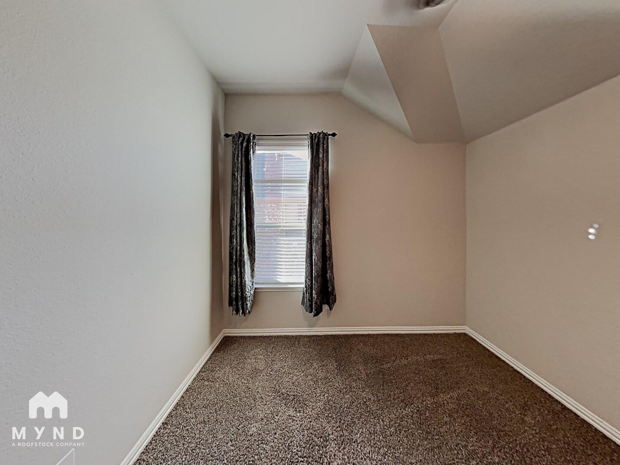 Building Photo - 4405 Evenstar Wy