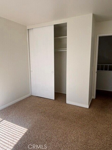 Building Photo - 7083 E Shorecrest Dr