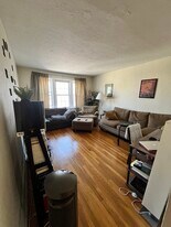 Building Photo - 90 Kilsyth Rd