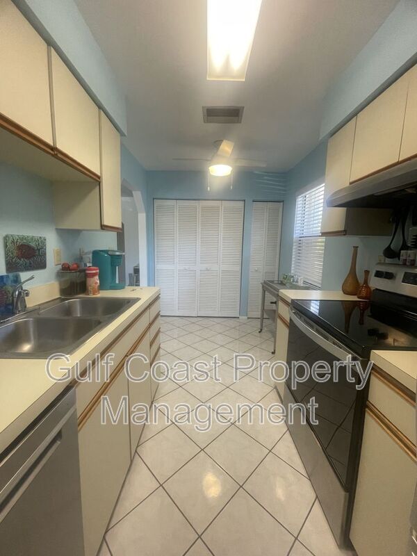 Building Photo - 25068 Harborview Rd