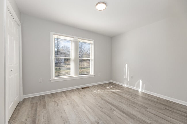 Building Photo - 1309 Ridge Ave