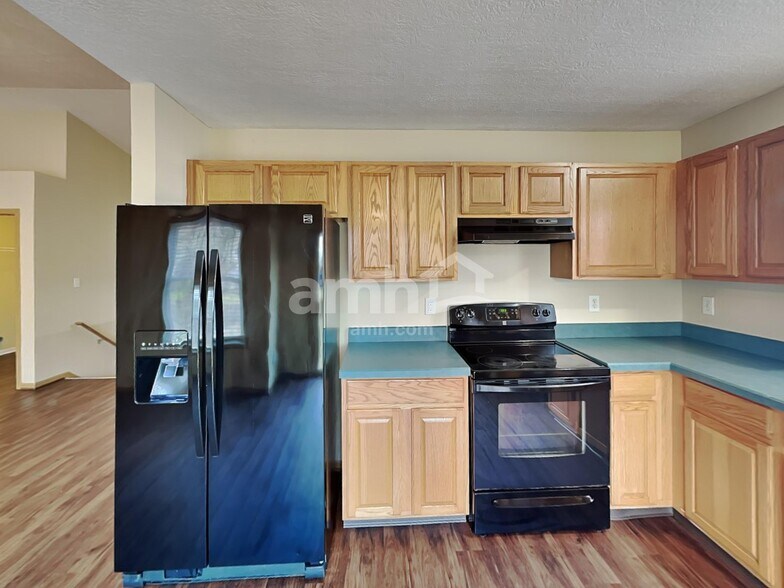 Building Photo - 2901 Gablewood Dr