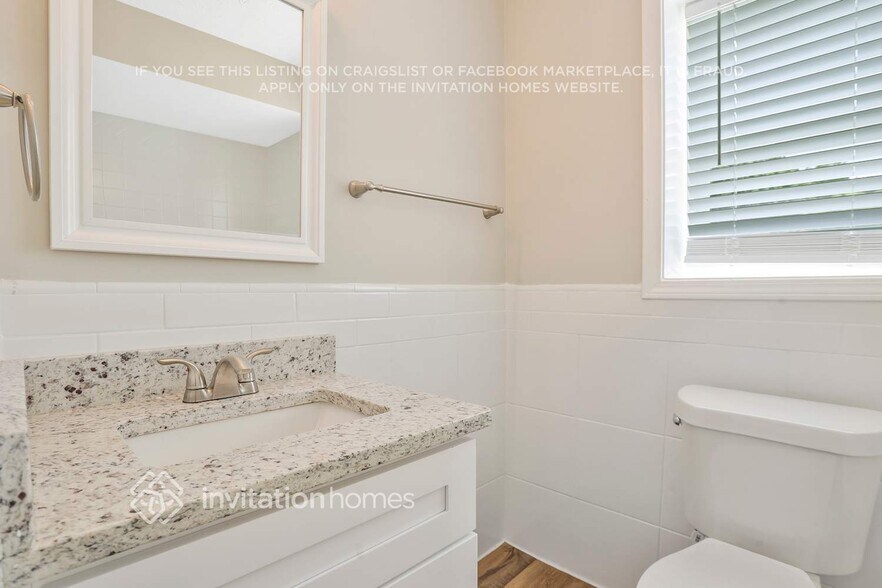 Building Photo - 277 Lancelot Way