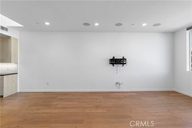 Building Photo - 6566 W 85th Pl