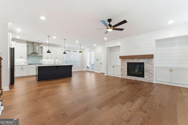 Building Photo - 5004 Bellmoore Park Ln