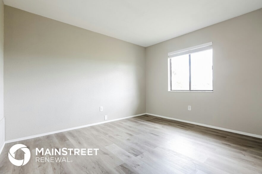 Building Photo - 7509 Mesa St