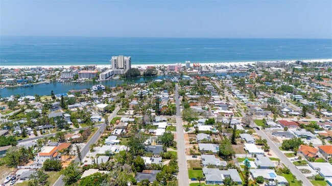 Building Photo - 301 41st Ave