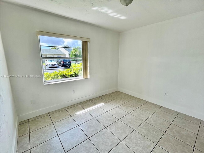 Building Photo - 12024 SW 110th St Cir E