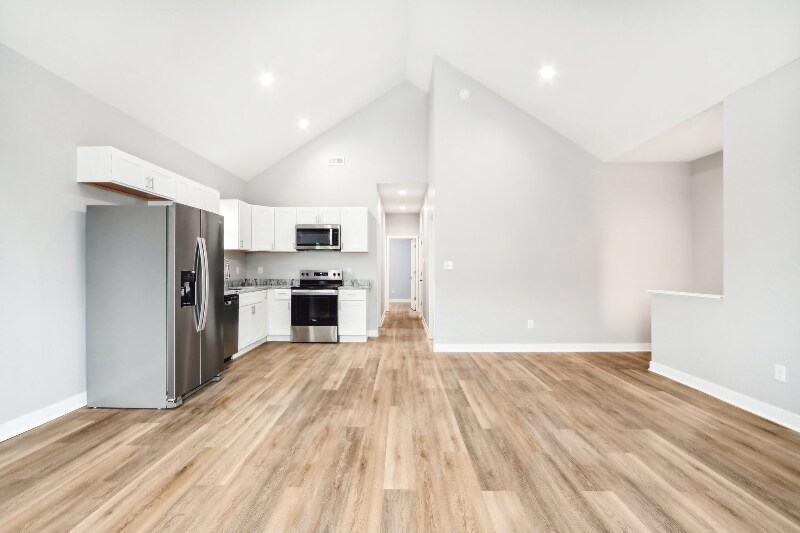 Building Photo - 2752 Guilford Ave