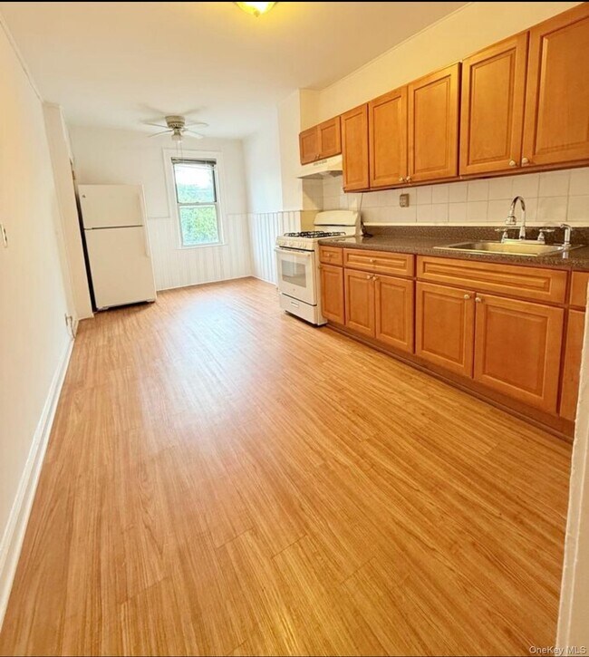 Building Photo - 29-37 213th St