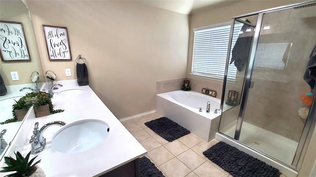 Building Photo - 1020 Lake Meadow Ln