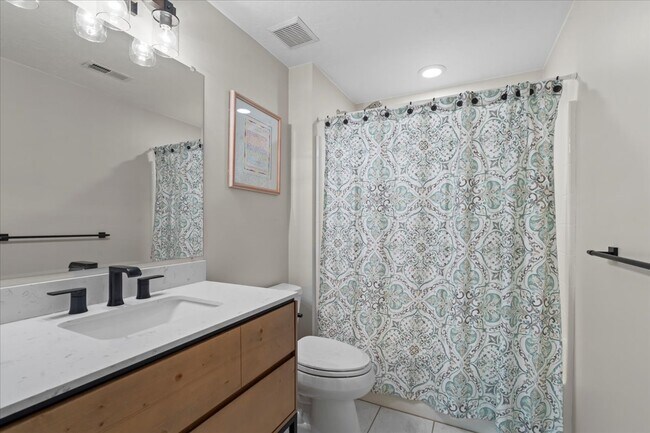 Building Photo - 8022 Deer Creek Rd