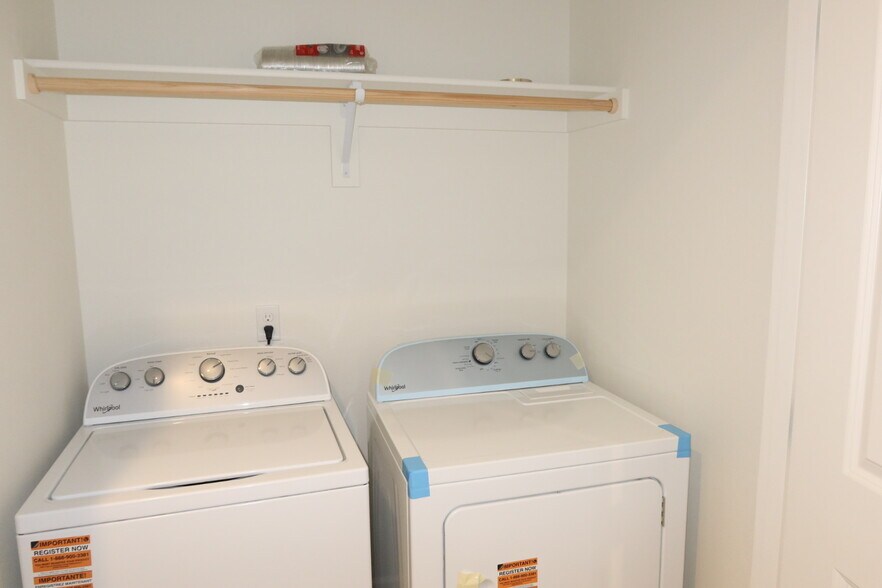 Building Photo - 507 Carol Ave