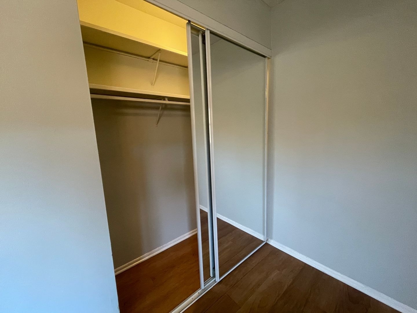 Building Photo - 4533 N Dover St