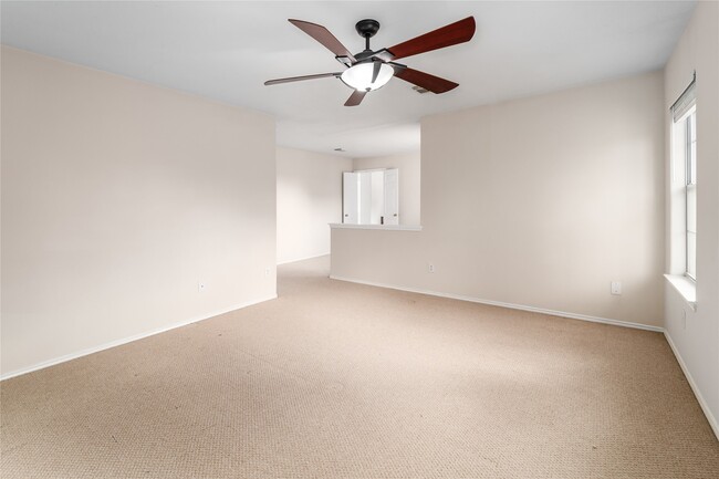 Building Photo - 18218 Thicket Grove Rd