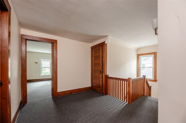 Building Photo - 376 Barrington St