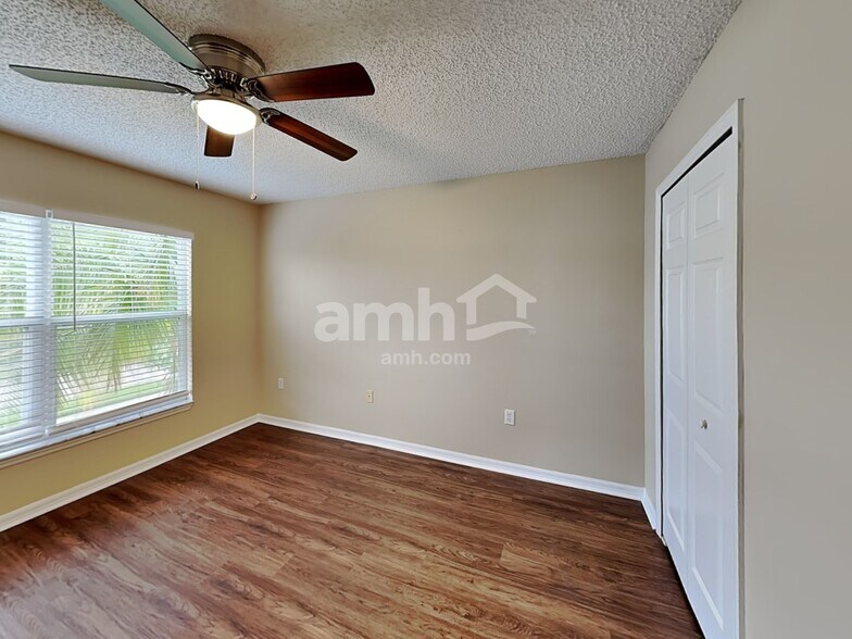 Building Photo - 237 Sawyerwood Pl