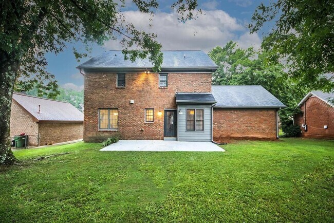 Building Photo - 5735 Manassas Run