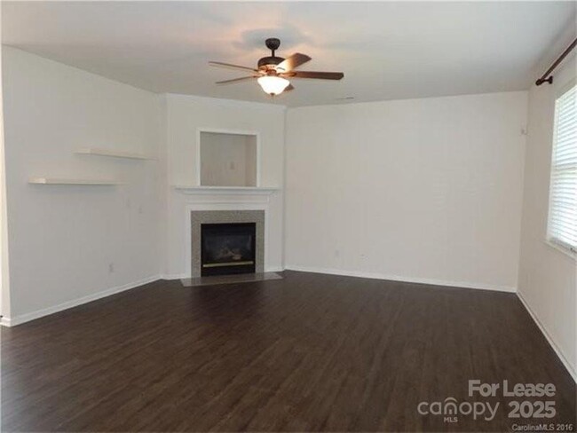 Building Photo - 17130 Cambridge Woods Ct