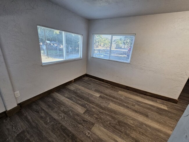 Building Photo - Charming 2/1 Home For Rent in Gerber!