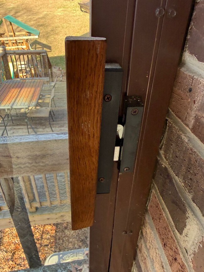 Building Photo - 3 Bedroom 3 Bathroom Home in Kingsport, TN