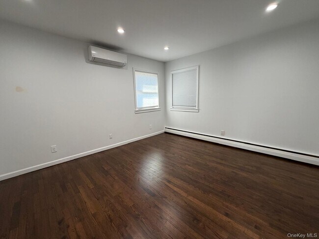 Building Photo - 1 Munro Blvd